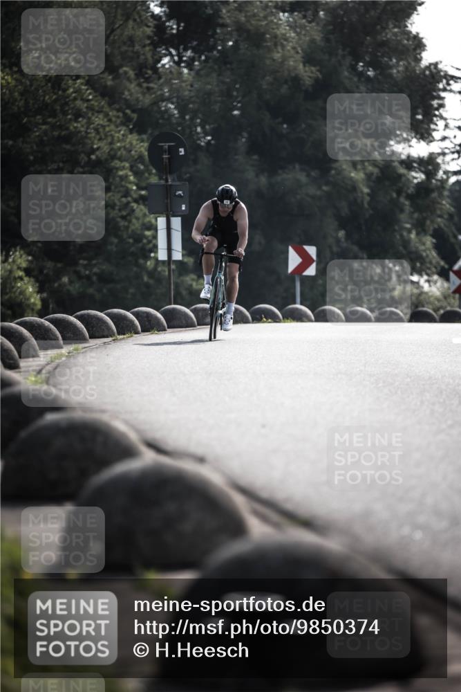 21.06.2026 - 29. Vierlanden-Triathlon H.Heesch http://msf.ph/oto/9850374 21.06.2026 08:46:57 Radfahren 13, 212 meine-sportfotos.de