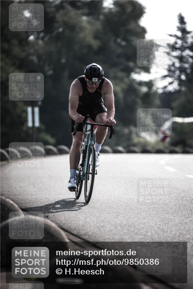 21.06.2026 - 29. Vierlanden-Triathlon H.Heesch http://msf.ph/oto/9850386 21.06.2026 08:46:59 Radfahren 13, 212 meine-sportfotos.de