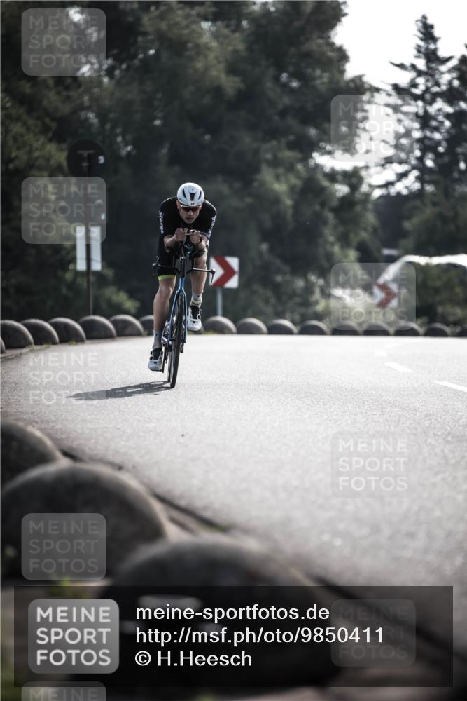 21.06.2026 - 29. Vierlanden-Triathlon H.Heesch http://msf.ph/oto/9850411 21.06.2026 08:47:08 Radfahren 37, 212 meine-sportfotos.de