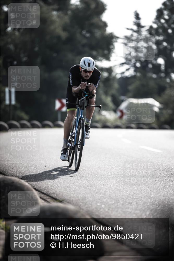 21.06.2026 - 29. Vierlanden-Triathlon H.Heesch http://msf.ph/oto/9850421 21.06.2026 08:47:09 Radfahren 37 meine-sportfotos.de