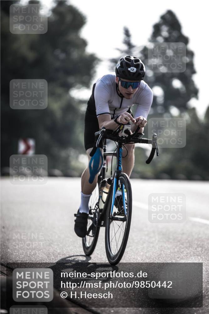 21.06.2026 - 29. Vierlanden-Triathlon H.Heesch http://msf.ph/oto/9850442 21.06.2026 08:47:25 Radfahren 12 meine-sportfotos.de