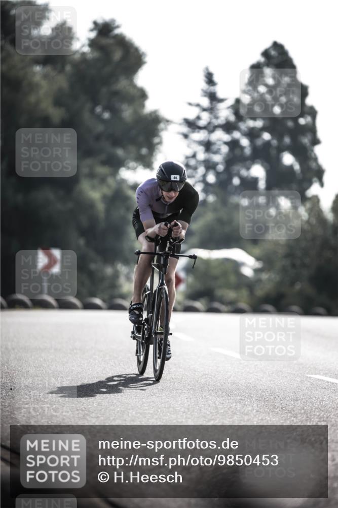 21.06.2026 - 29. Vierlanden-Triathlon H.Heesch http://msf.ph/oto/9850453 21.06.2026 08:47:39 Radfahren 3, 45 meine-sportfotos.de