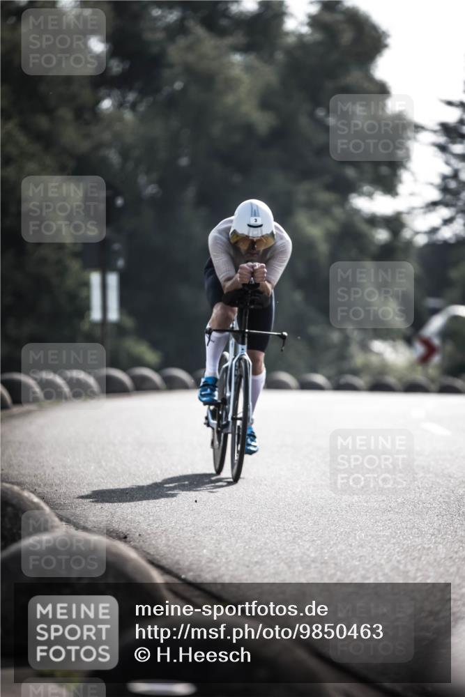 21.06.2026 - 29. Vierlanden-Triathlon H.Heesch http://msf.ph/oto/9850463 21.06.2026 08:47:46 Radfahren 3 meine-sportfotos.de