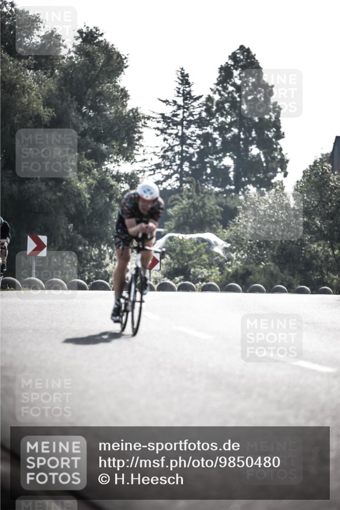 21.06.2026 - 29. Vierlanden-Triathlon H.Heesch http://msf.ph/oto/9850480 21.06.2026 08:48:02 Radfahren 32, 155, 166 meine-sportfotos.de