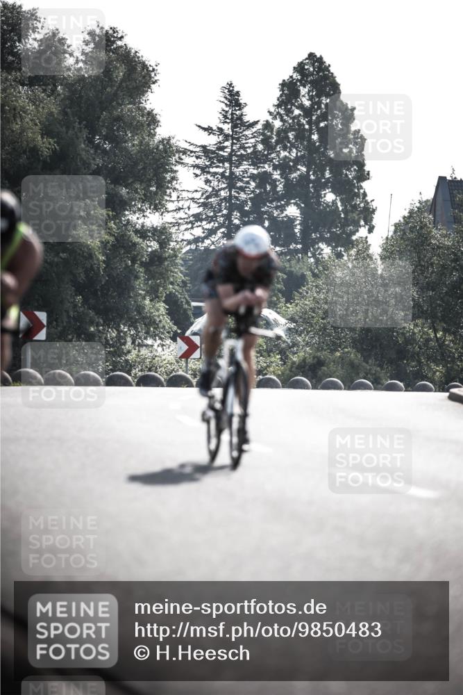 21.06.2026 - 29. Vierlanden-Triathlon H.Heesch http://msf.ph/oto/9850483 21.06.2026 08:48:03 Radfahren 32, 155, 166 meine-sportfotos.de
