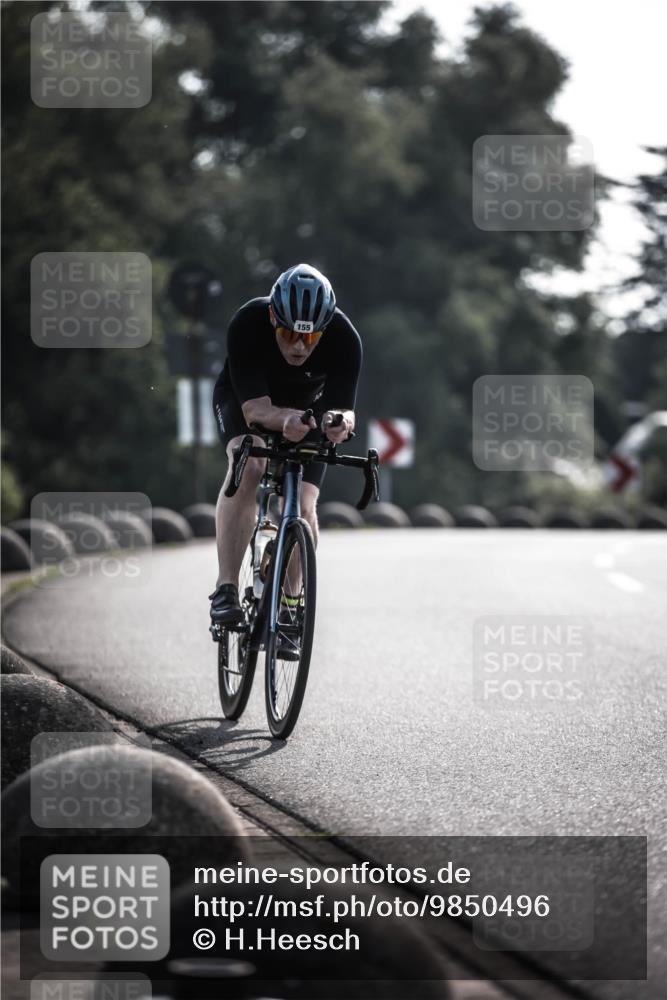 21.06.2026 - 29. Vierlanden-Triathlon H.Heesch http://msf.ph/oto/9850496 21.06.2026 08:48:06 Radfahren 32, 155, 166 meine-sportfotos.de