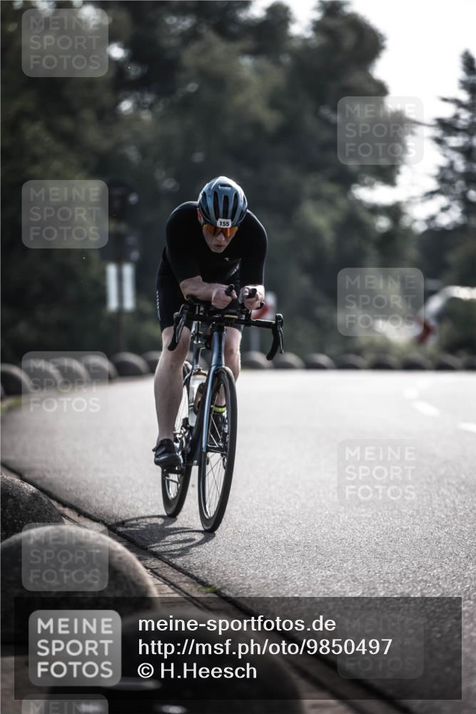 21.06.2026 - 29. Vierlanden-Triathlon H.Heesch http://msf.ph/oto/9850497 21.06.2026 08:48:06 Radfahren 32, 155, 166 meine-sportfotos.de