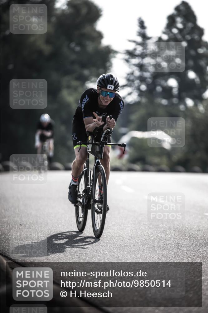 21.06.2026 - 29. Vierlanden-Triathlon H.Heesch http://msf.ph/oto/9850514 21.06.2026 08:48:23 Radfahren 10, 21 meine-sportfotos.de