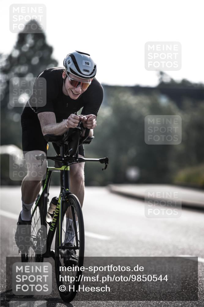 21.06.2026 - 29. Vierlanden-Triathlon H.Heesch http://msf.ph/oto/9850544 21.06.2026 08:48:27 Radfahren 10 meine-sportfotos.de