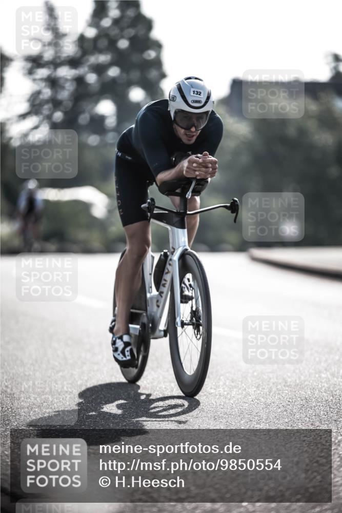 21.06.2026 - 29. Vierlanden-Triathlon H.Heesch http://msf.ph/oto/9850554 21.06.2026 08:48:44 Radfahren 103, 132 meine-sportfotos.de