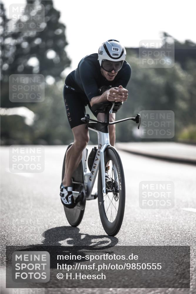 21.06.2026 - 29. Vierlanden-Triathlon H.Heesch http://msf.ph/oto/9850555 21.06.2026 08:48:44 Radfahren 103, 132 meine-sportfotos.de