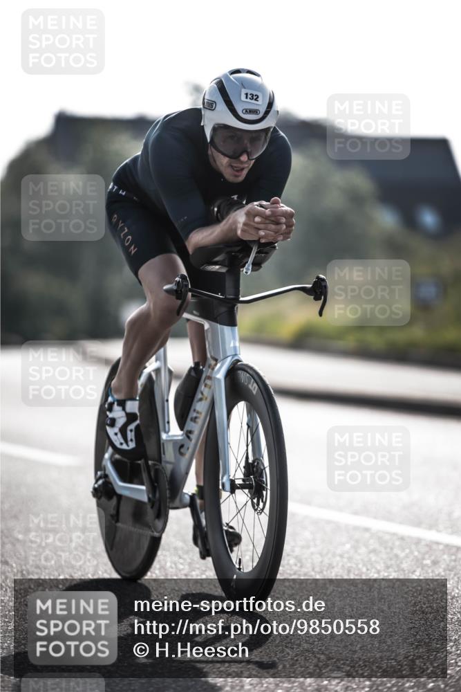 21.06.2026 - 29. Vierlanden-Triathlon H.Heesch http://msf.ph/oto/9850558 21.06.2026 08:48:44 Radfahren 103, 132 meine-sportfotos.de