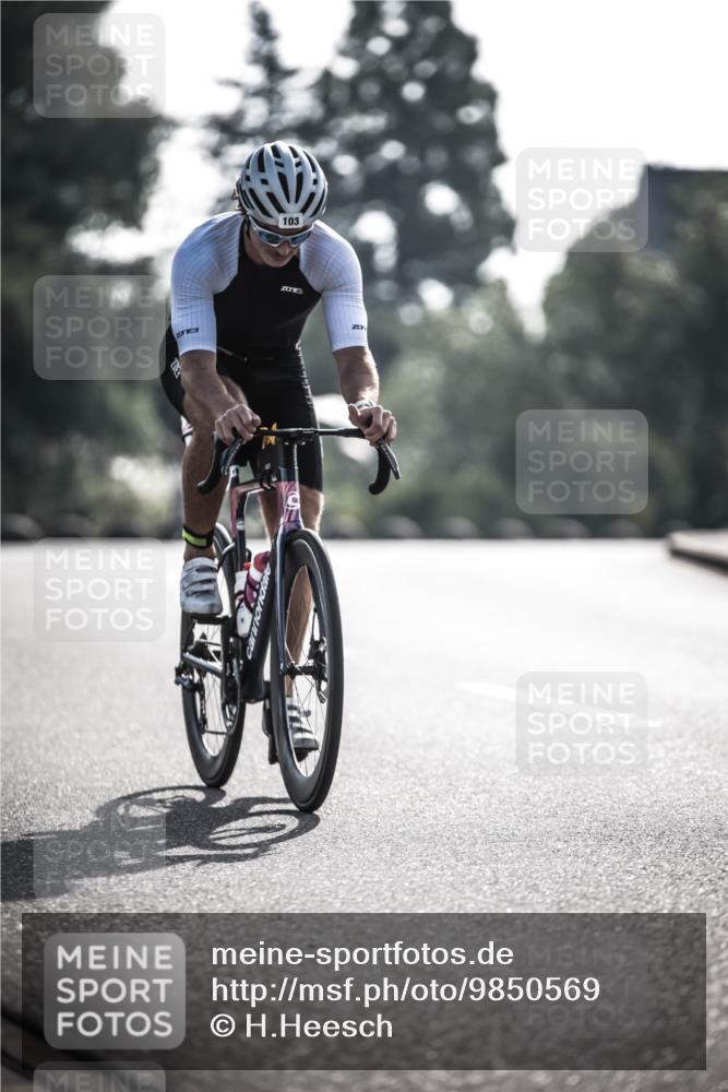 21.06.2026 - 29. Vierlanden-Triathlon H.Heesch http://msf.ph/oto/9850569 21.06.2026 08:48:49 Radfahren 61, 103 meine-sportfotos.de