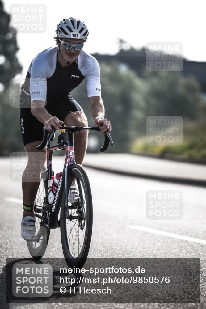 21.06.2026 - 29. Vierlanden-Triathlon H.Heesch http://msf.ph/oto/9850576 21.06.2026 08:48:50 Radfahren 61, 103 meine-sportfotos.de