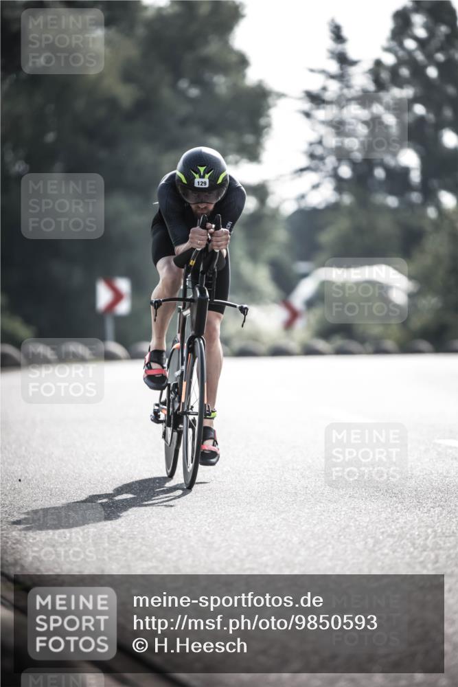 21.06.2026 - 29. Vierlanden-Triathlon H.Heesch http://msf.ph/oto/9850593 21.06.2026 08:49:07 Radfahren 129 meine-sportfotos.de