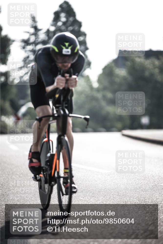 21.06.2026 - 29. Vierlanden-Triathlon H.Heesch http://msf.ph/oto/9850604 21.06.2026 08:49:07 Radfahren 129 meine-sportfotos.de