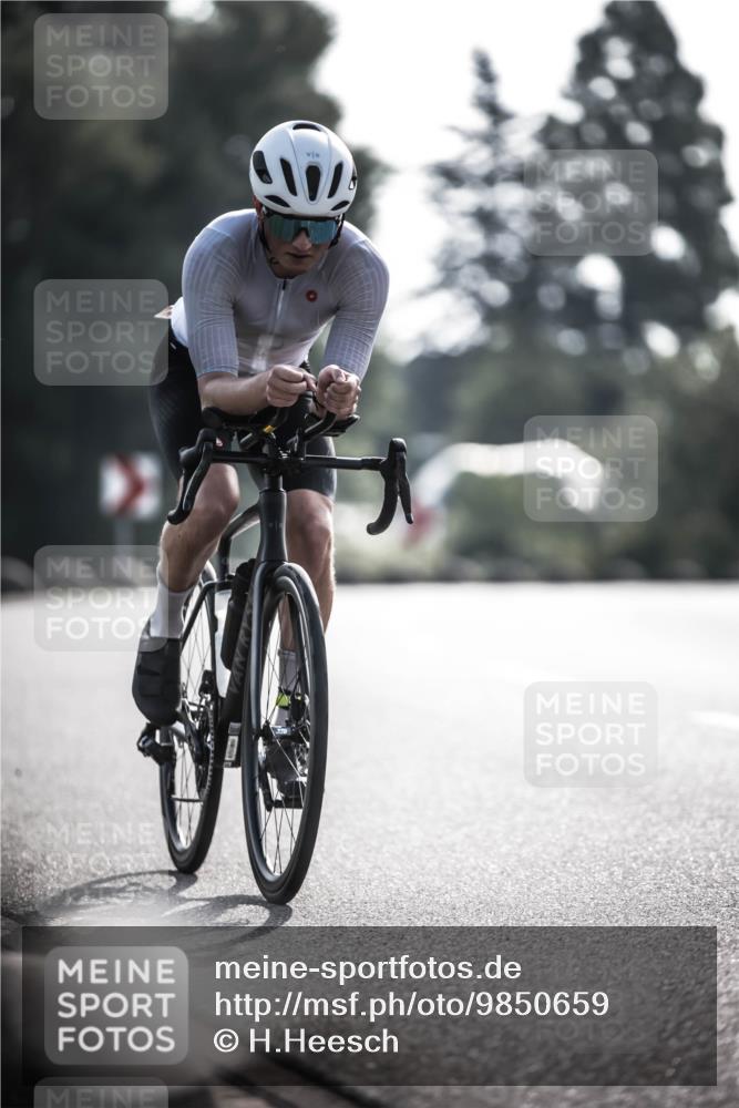 21.06.2026 - 29. Vierlanden-Triathlon H.Heesch http://msf.ph/oto/9850659 21.06.2026 08:49:58 Radfahren 62 meine-sportfotos.de