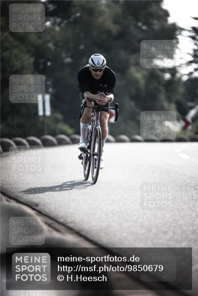 21.06.2026 - 29. Vierlanden-Triathlon H.Heesch http://msf.ph/oto/9850679 21.06.2026 08:50:13 Radfahren 51, 106 meine-sportfotos.de