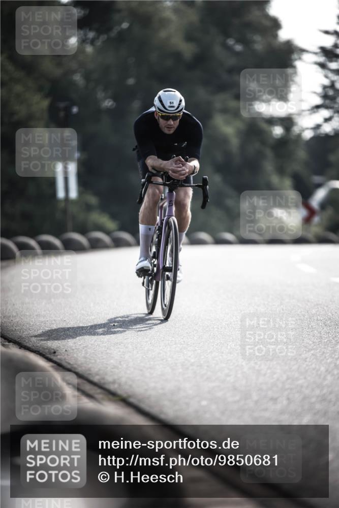 21.06.2026 - 29. Vierlanden-Triathlon H.Heesch http://msf.ph/oto/9850681 21.06.2026 08:50:13 Radfahren 51, 106 meine-sportfotos.de