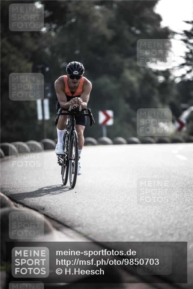 21.06.2026 - 29. Vierlanden-Triathlon H.Heesch http://msf.ph/oto/9850703 21.06.2026 08:50:20 Radfahren 106 meine-sportfotos.de