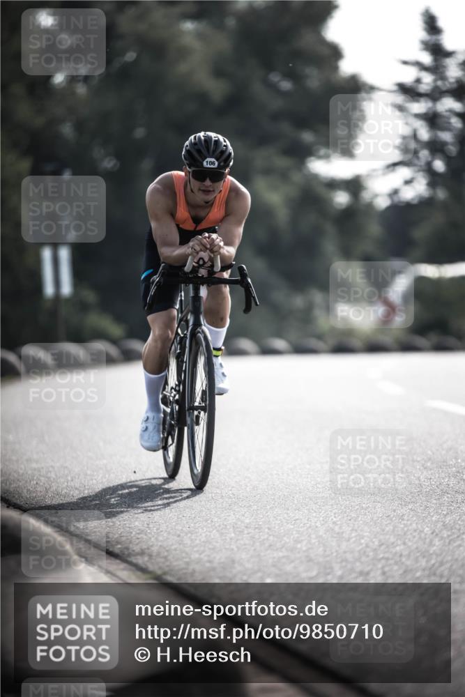 21.06.2026 - 29. Vierlanden-Triathlon H.Heesch http://msf.ph/oto/9850710 21.06.2026 08:50:20 Radfahren 106 meine-sportfotos.de