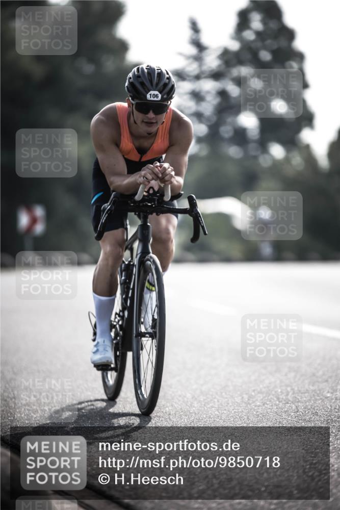 21.06.2026 - 29. Vierlanden-Triathlon H.Heesch http://msf.ph/oto/9850718 21.06.2026 08:50:21 Radfahren 106, 145 meine-sportfotos.de