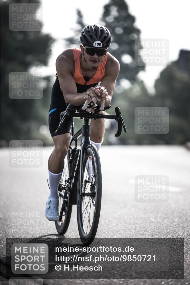 21.06.2026 - 29. Vierlanden-Triathlon H.Heesch http://msf.ph/oto/9850721 21.06.2026 08:50:21 Radfahren 106, 145 meine-sportfotos.de