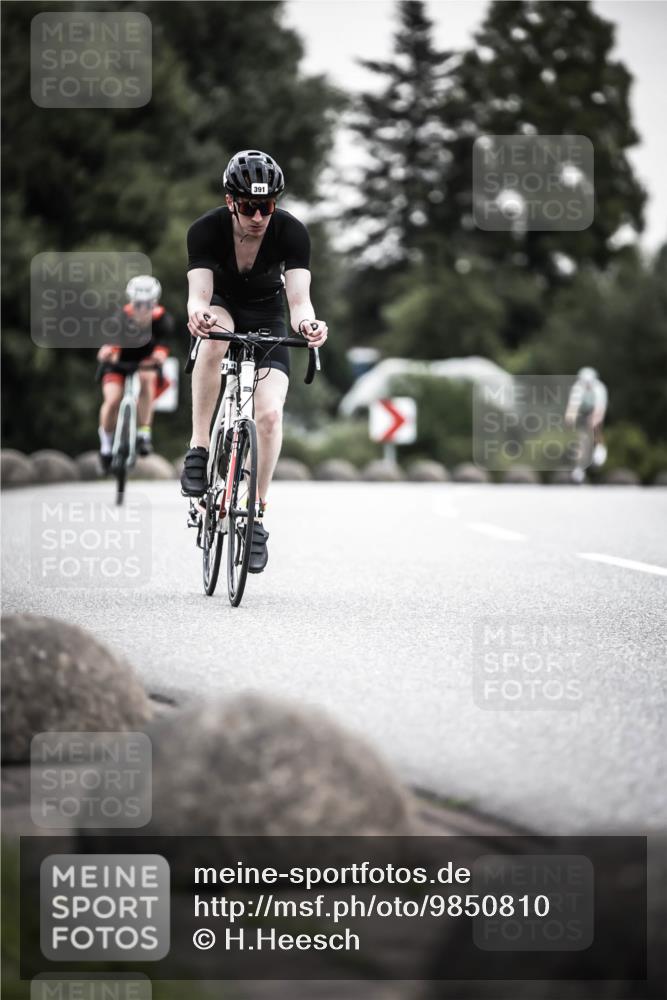 21.06.2026 - 29. Vierlanden-Triathlon H.Heesch http://msf.ph/oto/9850810 21.06.2026 10:27:24 Radfahren 10, 223, 298, 339, 378, 385, 391, 513, 563 meine-sportfotos.de