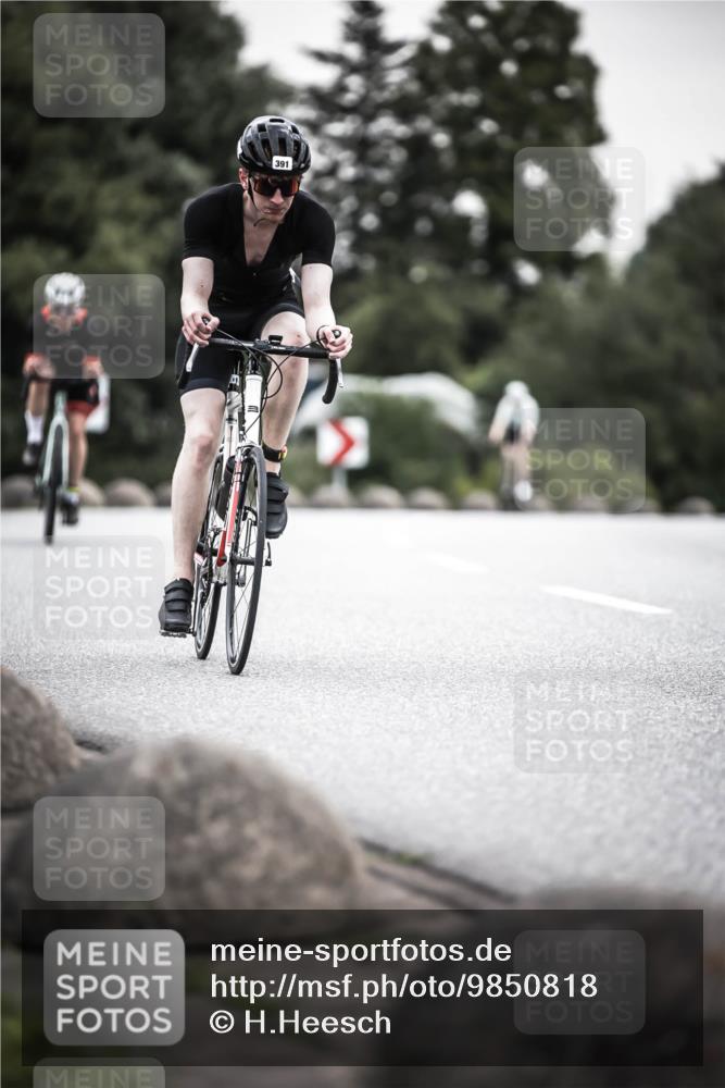 21.06.2026 - 29. Vierlanden-Triathlon H.Heesch http://msf.ph/oto/9850818 21.06.2026 10:27:24 Radfahren 10, 223, 298, 339, 378, 385, 391, 513, 563 meine-sportfotos.de
