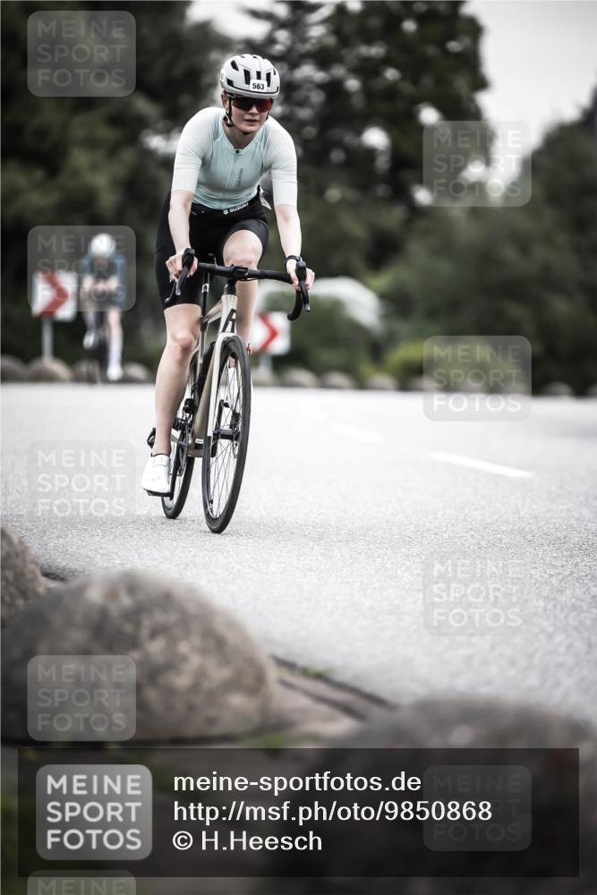21.06.2026 - 29. Vierlanden-Triathlon H.Heesch http://msf.ph/oto/9850868 21.06.2026 10:27:31 Radfahren 87, 186, 563 meine-sportfotos.de