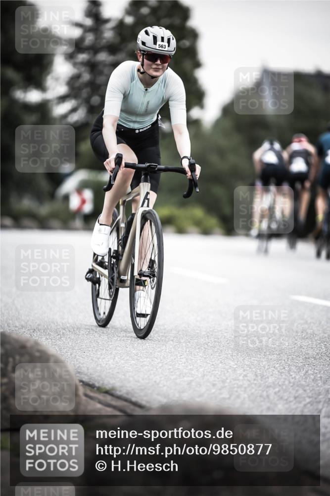 21.06.2026 - 29. Vierlanden-Triathlon H.Heesch http://msf.ph/oto/9850877 21.06.2026 10:27:31 Radfahren 87, 186, 563 meine-sportfotos.de