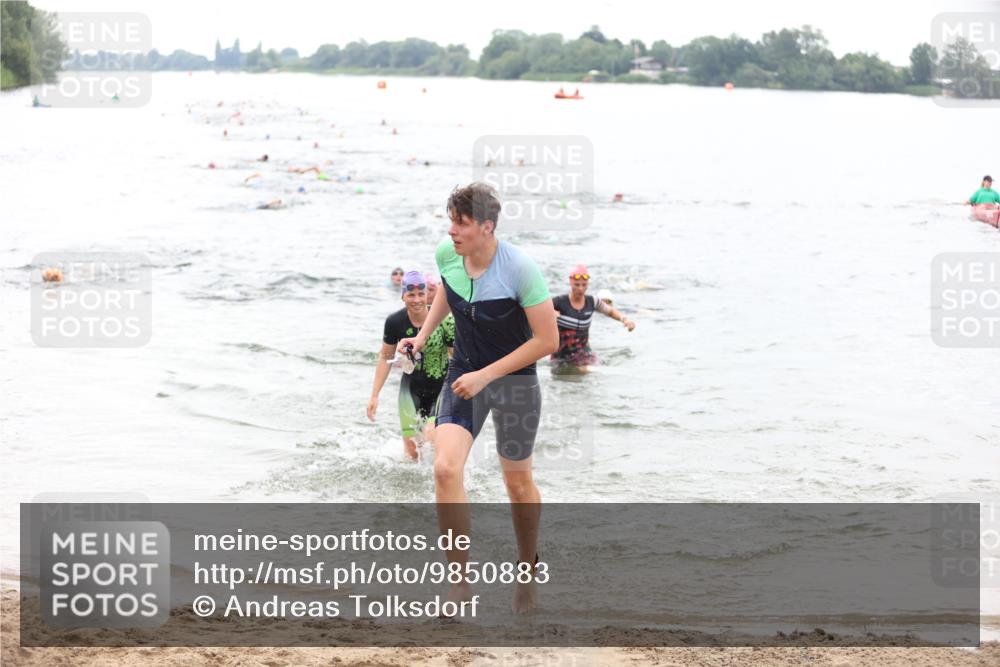 21.06.2026 - 29. Vierlanden-Triathlon Andreas Tolksdorf http://msf.ph/oto/9850883 21.06.2026 10:16:37 Schwimmen 384, 540, 577, 604, 613, 622 meine-sportfotos.de