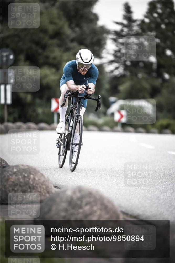 21.06.2026 - 29. Vierlanden-Triathlon H.Heesch http://msf.ph/oto/9850894 21.06.2026 10:27:34 Radfahren 87, 186, 563 meine-sportfotos.de