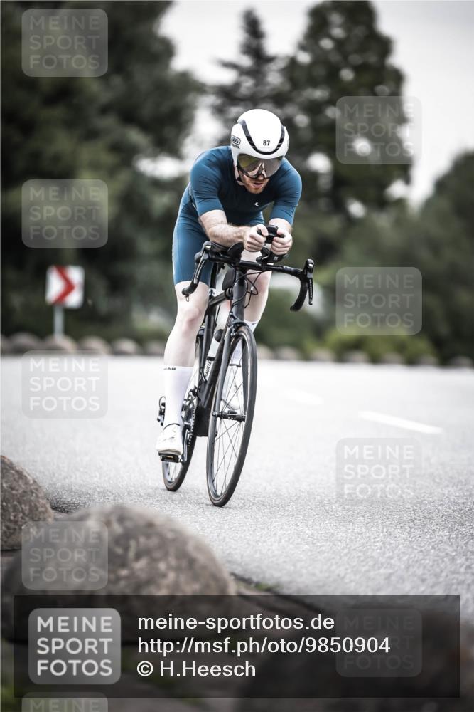 21.06.2026 - 29. Vierlanden-Triathlon H.Heesch http://msf.ph/oto/9850904 21.06.2026 10:27:35 Radfahren 20, 87, 186, 563 meine-sportfotos.de