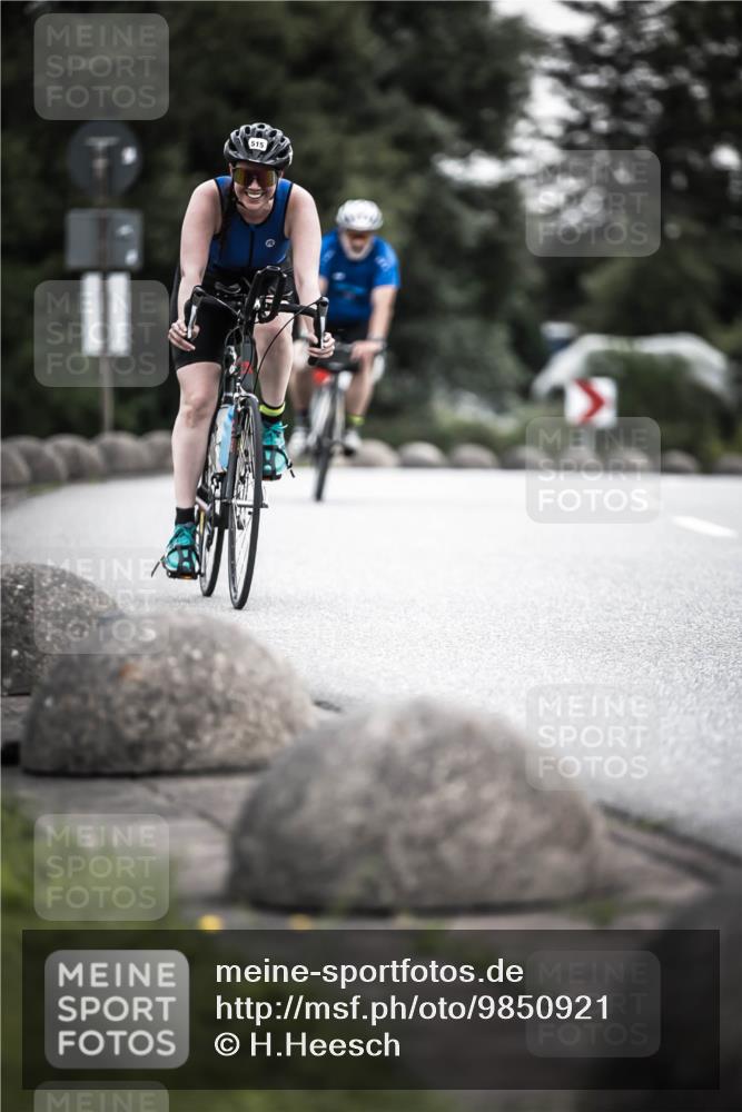 21.06.2026 - 29. Vierlanden-Triathlon H.Heesch http://msf.ph/oto/9850921 21.06.2026 10:27:47 Radfahren 272, 515, 615 meine-sportfotos.de