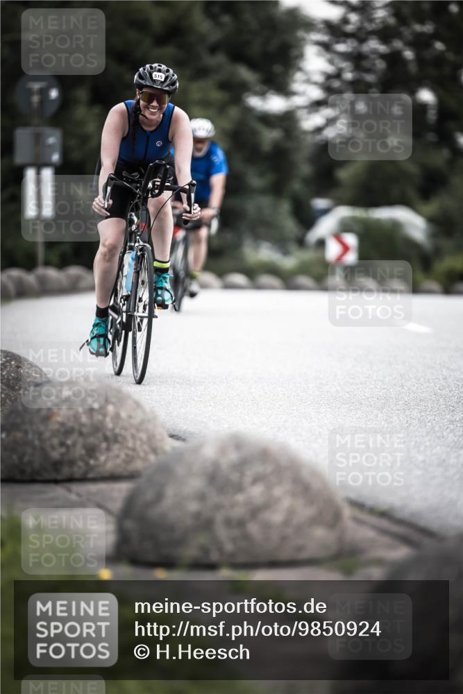 21.06.2026 - 29. Vierlanden-Triathlon H.Heesch http://msf.ph/oto/9850924 21.06.2026 10:27:47 Radfahren 272, 515, 615 meine-sportfotos.de