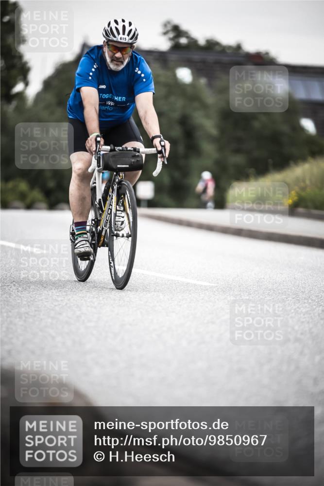 21.06.2026 - 29. Vierlanden-Triathlon H.Heesch http://msf.ph/oto/9850967 21.06.2026 10:27:49 Radfahren 272, 515, 615 meine-sportfotos.de
