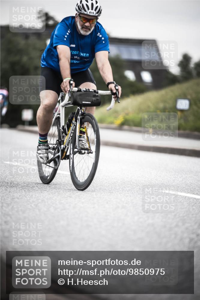 21.06.2026 - 29. Vierlanden-Triathlon H.Heesch http://msf.ph/oto/9850975 21.06.2026 10:27:49 Radfahren 272, 515, 615 meine-sportfotos.de
