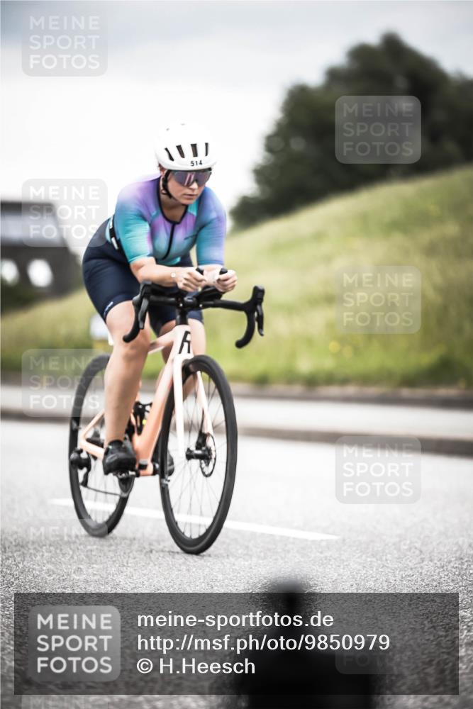 21.06.2026 - 29. Vierlanden-Triathlon H.Heesch http://msf.ph/oto/9850979 21.06.2026 10:28:01 Radfahren 514, 543, 585 meine-sportfotos.de