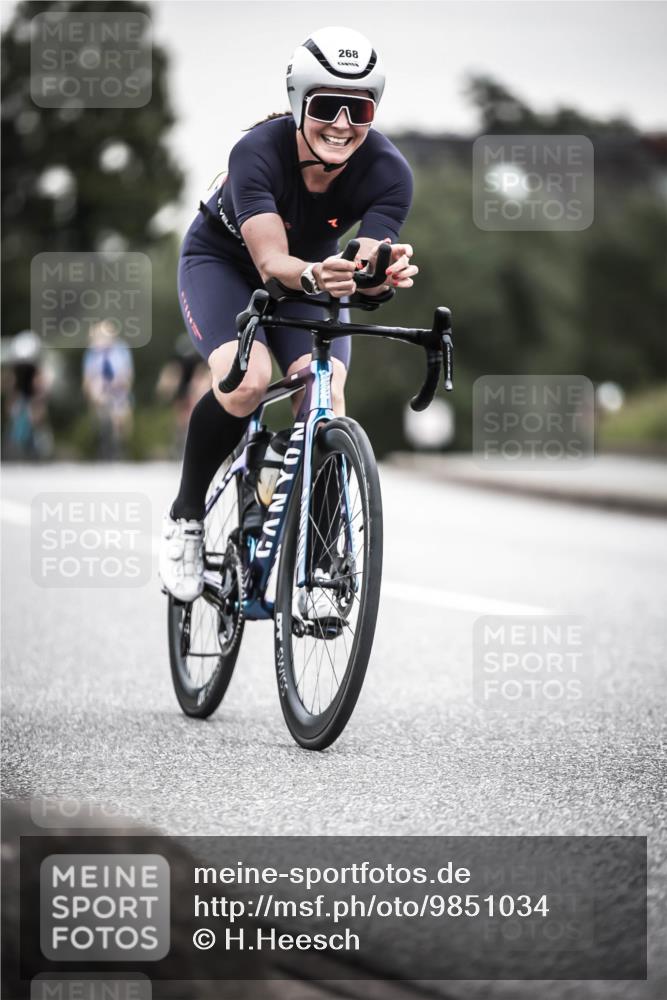 21.06.2026 - 29. Vierlanden-Triathlon H.Heesch http://msf.ph/oto/9851034 21.06.2026 10:28:15 Radfahren 21, 79, 233, 268, 368, 538, 575 meine-sportfotos.de