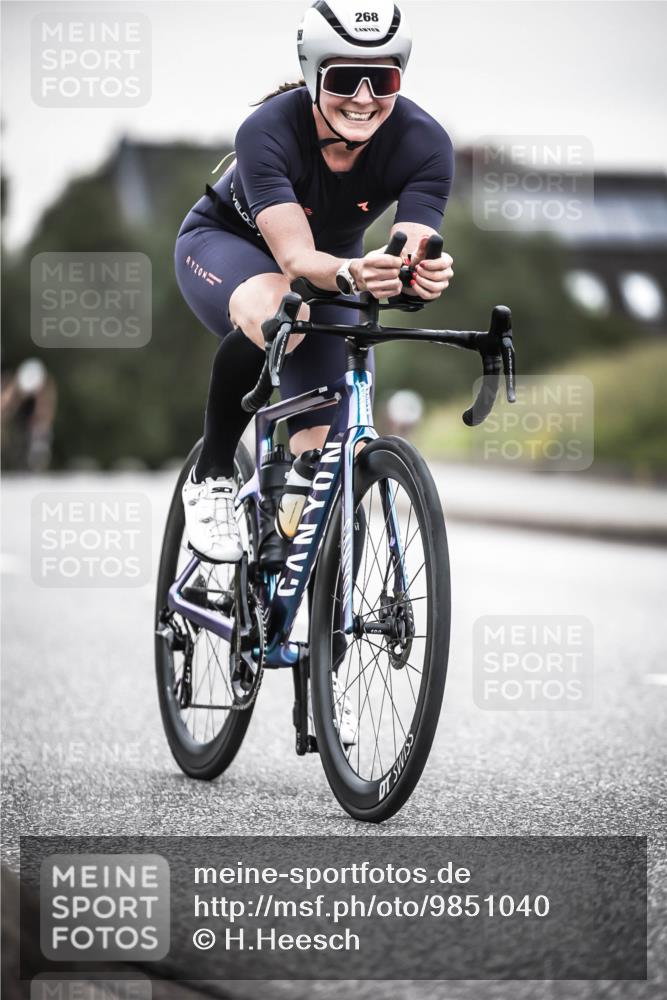21.06.2026 - 29. Vierlanden-Triathlon H.Heesch http://msf.ph/oto/9851040 21.06.2026 10:28:15 Radfahren 21, 79, 233, 268, 368, 538, 575 meine-sportfotos.de