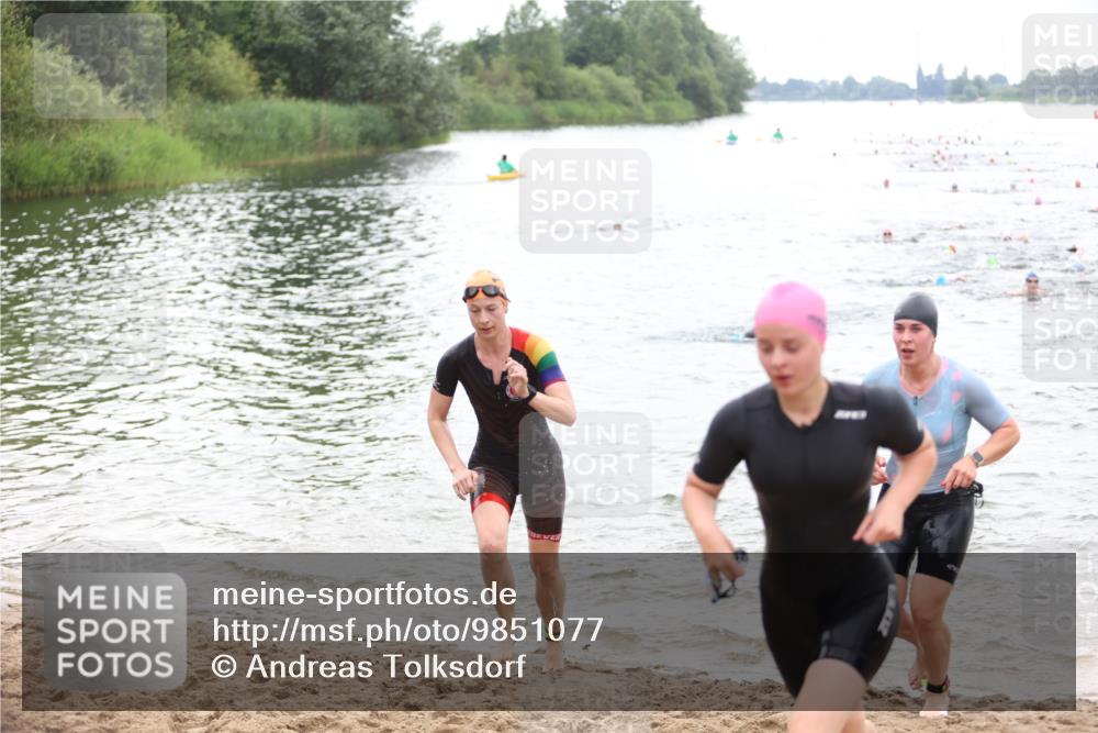 21.06.2026 - 29. Vierlanden-Triathlon Andreas Tolksdorf http://msf.ph/oto/9851077 21.06.2026 10:16:54 Schwimmen 328, 374, 388, 485, 506, 515, 536, 538 meine-sportfotos.de