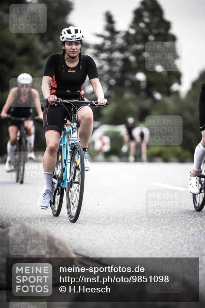 21.06.2026 - 29. Vierlanden-Triathlon H.Heesch http://msf.ph/oto/9851098 21.06.2026 10:28:23 Radfahren 4, 51, 55, 61, 78, 79, 368, 481, 538, 567, 574, 575, 582, 590, 606, 608 meine-sportfotos.de