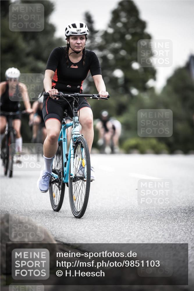 21.06.2026 - 29. Vierlanden-Triathlon H.Heesch http://msf.ph/oto/9851103 21.06.2026 10:28:23 Radfahren 4, 51, 55, 61, 78, 79, 368, 481, 538, 567, 574, 575, 582, 590, 606, 608 meine-sportfotos.de
