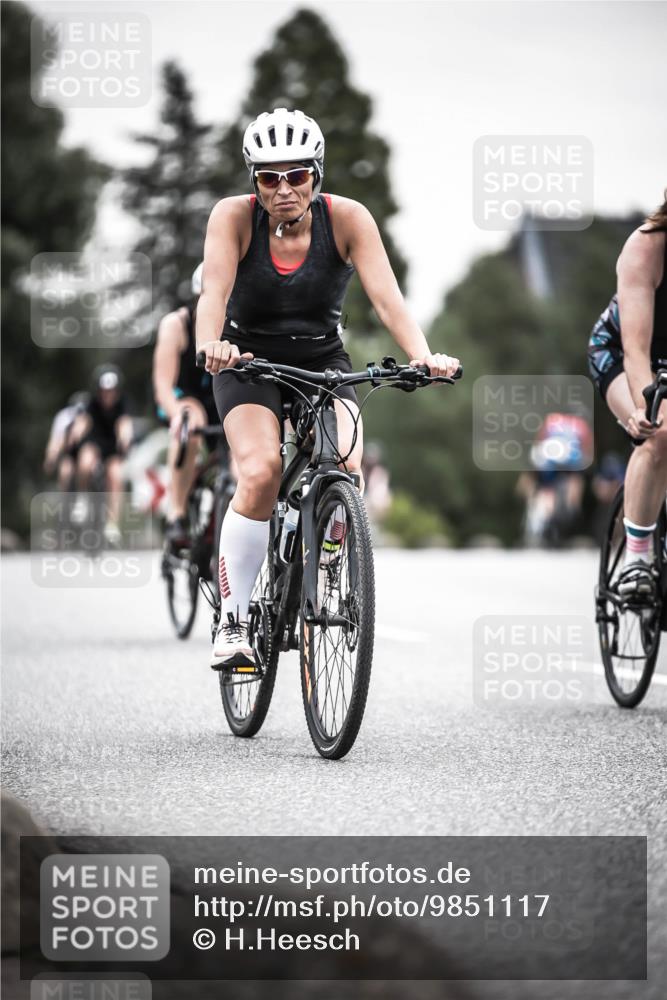 21.06.2026 - 29. Vierlanden-Triathlon H.Heesch http://msf.ph/oto/9851117 21.06.2026 10:28:25 Radfahren 4, 51, 55, 61, 78, 79, 106, 197, 368, 481, 538, 561, 567, 574, 582, 590, 606, 608, 616 meine-sportfotos.de