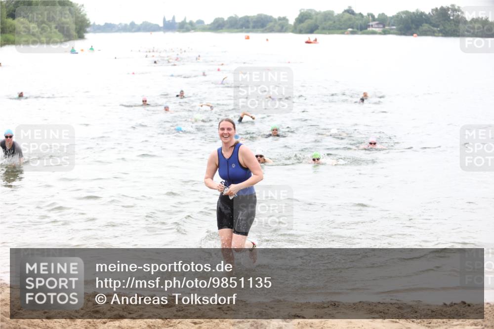 21.06.2026 - 29. Vierlanden-Triathlon Andreas Tolksdorf http://msf.ph/oto/9851135 21.06.2026 10:17:00 Schwimmen 374, 480, 485, 515, 521, 625 meine-sportfotos.de