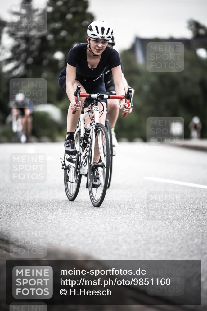 21.06.2026 - 29. Vierlanden-Triathlon H.Heesch http://msf.ph/oto/9851160 21.06.2026 10:28:28 Radfahren 4, 51, 55, 61, 78, 99, 106, 197, 481, 561, 567, 574, 582, 590, 592, 606, 608, 616 meine-sportfotos.de