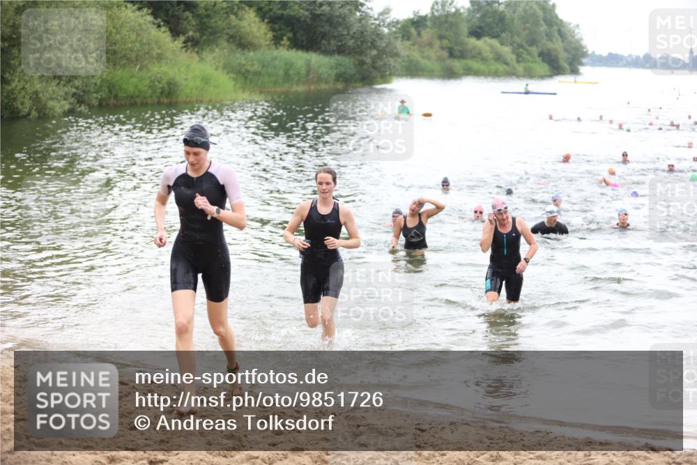 21.06.2026 - 29. Vierlanden-Triathlon Andreas Tolksdorf http://msf.ph/oto/9851726 21.06.2026 10:18:24 Schwimmen 368, 499, 513, 539, 571, 582, 592, 605, 606, 608, 618 meine-sportfotos.de