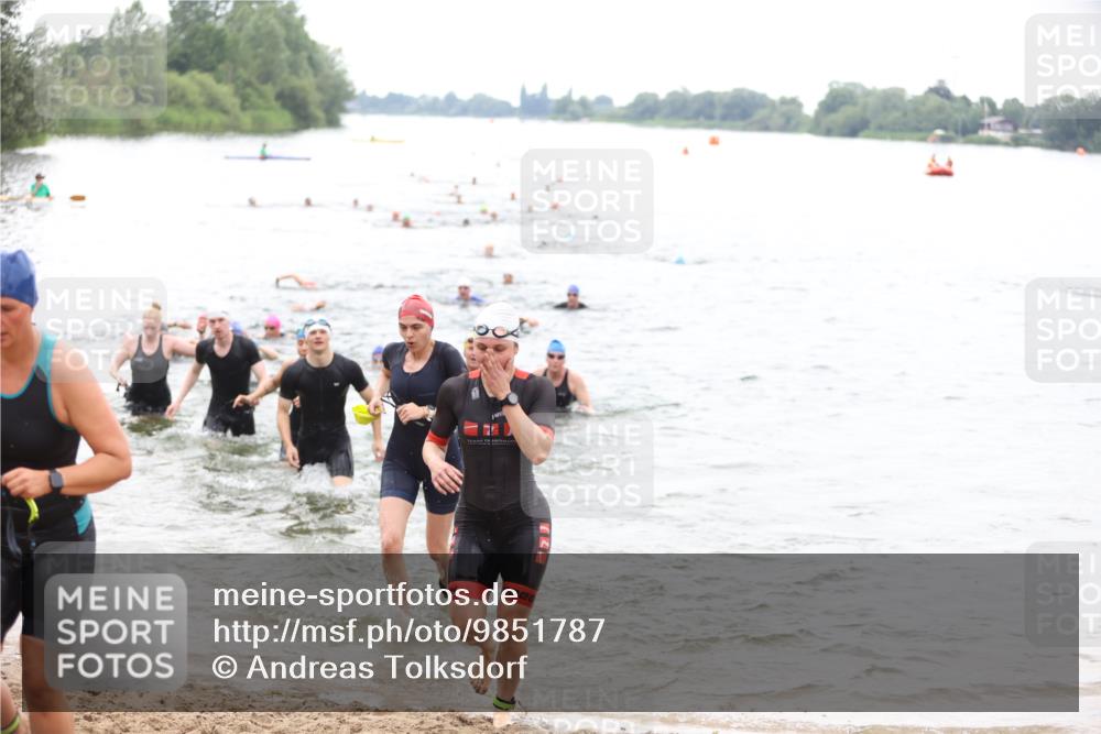21.06.2026 - 29. Vierlanden-Triathlon Andreas Tolksdorf http://msf.ph/oto/9851787 21.06.2026 10:18:31 Schwimmen 368, 391, 499, 510, 513, 516, 539, 558, 582, 583, 590, 605, 608 meine-sportfotos.de