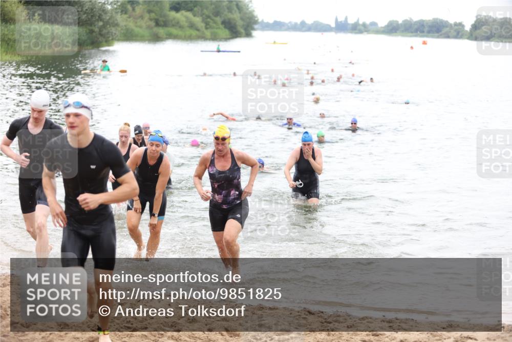 21.06.2026 - 29. Vierlanden-Triathlon Andreas Tolksdorf http://msf.ph/oto/9851825 21.06.2026 10:18:36 Schwimmen 368, 391, 482, 490, 510, 511, 513, 516, 539, 558, 582, 583, 590, 605, 608 meine-sportfotos.de